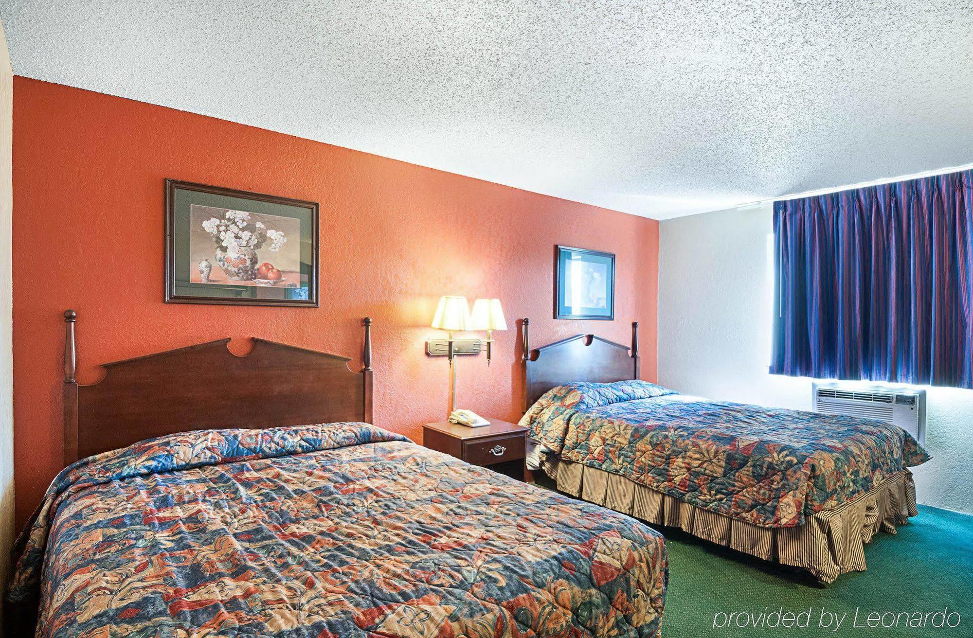 Super 8 By Wyndham Benton Harbor St Joseph Hotel Exterior photo